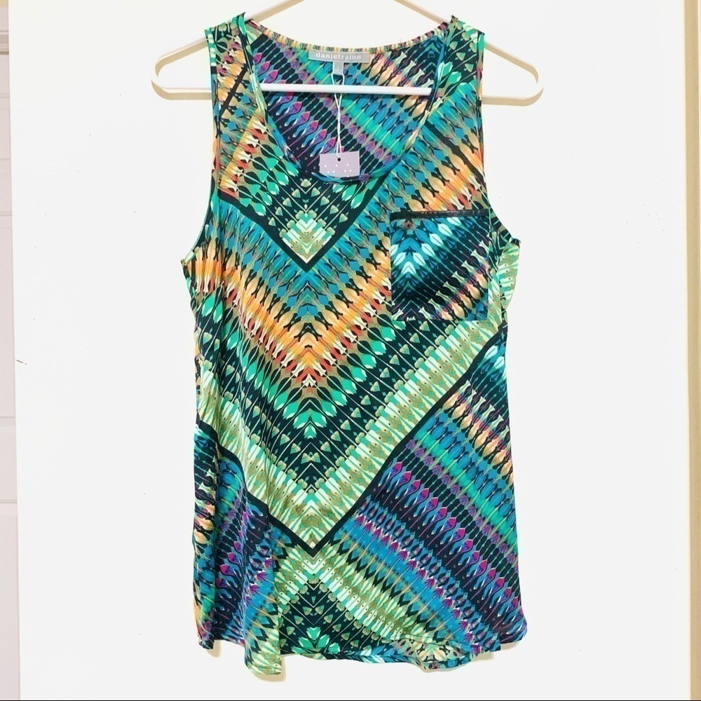 NWT DANIEL RAINN Green & Black Abstract tank top